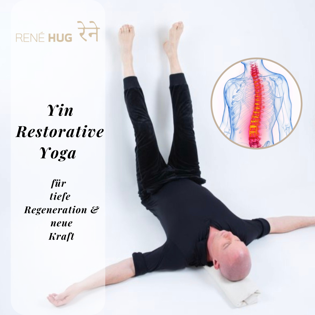 Yin Restorative Yoga für tiefe Regeneration und neue Kraft René Hug in Yin Yoga Haltung in Rückenlage mit Unterstützung von Bolstern